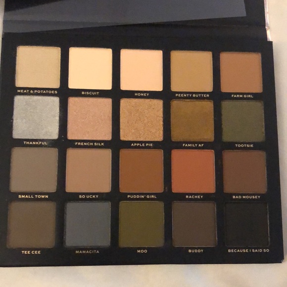 Jaclyn Cosmetics Luxe Legacy 20 Pan Eyeshadow Palette 34g NIB - Picture 5 of 11